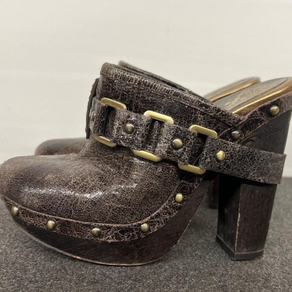 BOGO Vince Camuto Sz 6 Christies Brown Distressed Leather Platform Clogs Mules